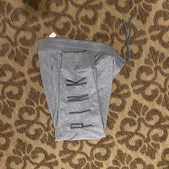 VS Pink skinny jogger nwt - Picture 2 of 4